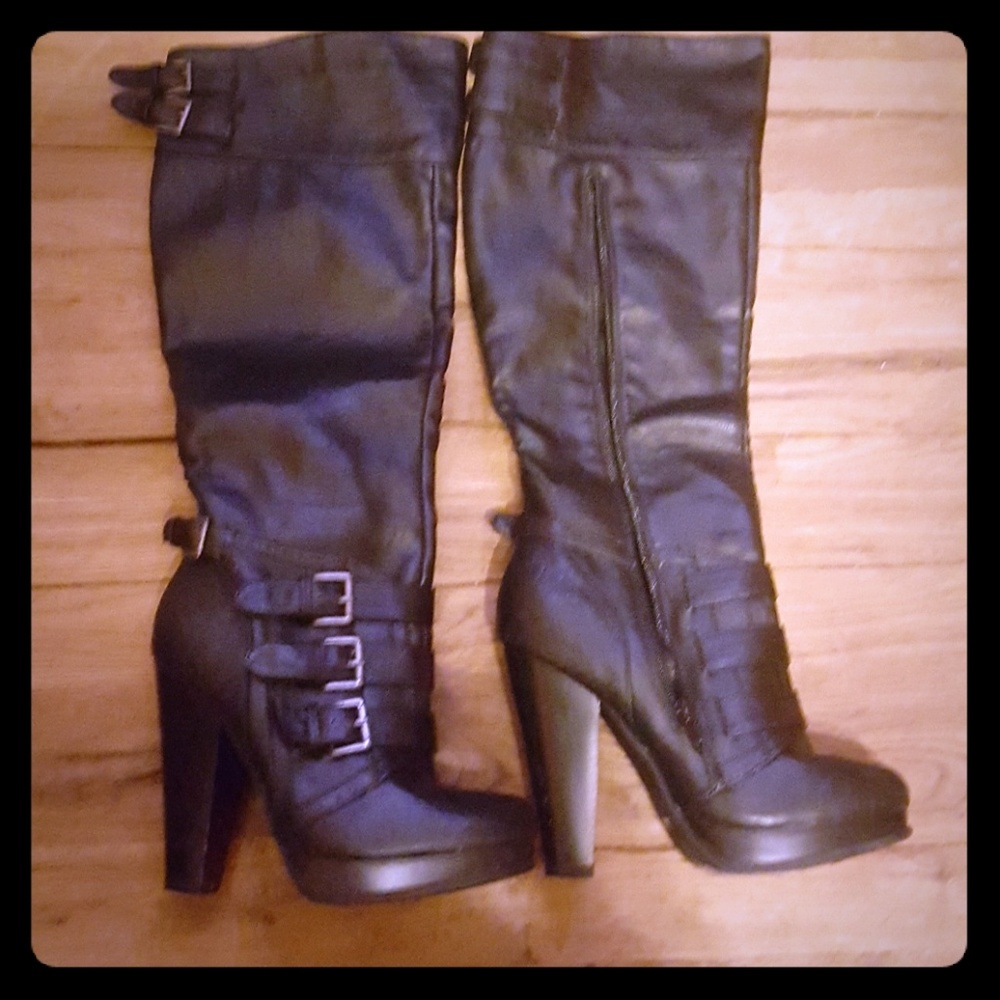 Pump boots